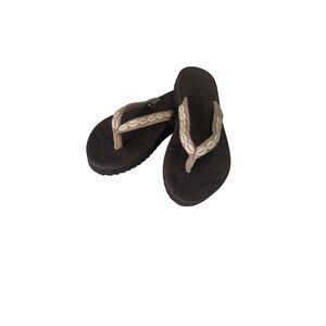 Rocket Dog Shell Embellishment Thong Slip On Sandals Size 7 NWOB